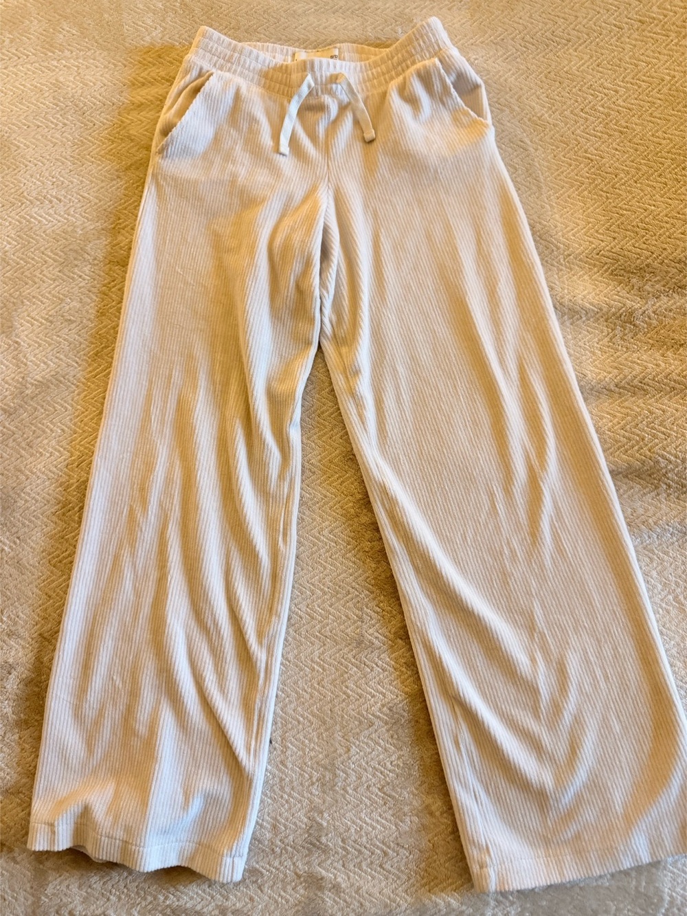 Abercrombie Kids Wide Leg Pull-On Pants – White – Size 11/12